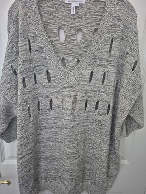 BCBG Marled Gray Open-Knit V-Neck Sweater SzL